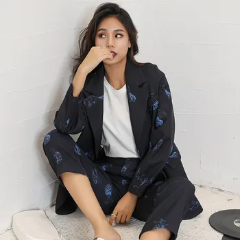 Women's professional suit suit new style temperament loose casual print suit jacket with nine pants 2 piece outfits for women
Women's professional suit suit new style temperament loose casual print suit jacket with nine pants 2 piece outfits for women
