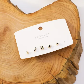 Commuter Style Origional Fashionable Black and Golden White 925 Silver Pin Small Ear Stud Simple 5 Pieces Set 
Commuter Style Origional Fashionable Black and Golden White 925 Silver Pin Small Ear Stud Simple 5 Pieces Set