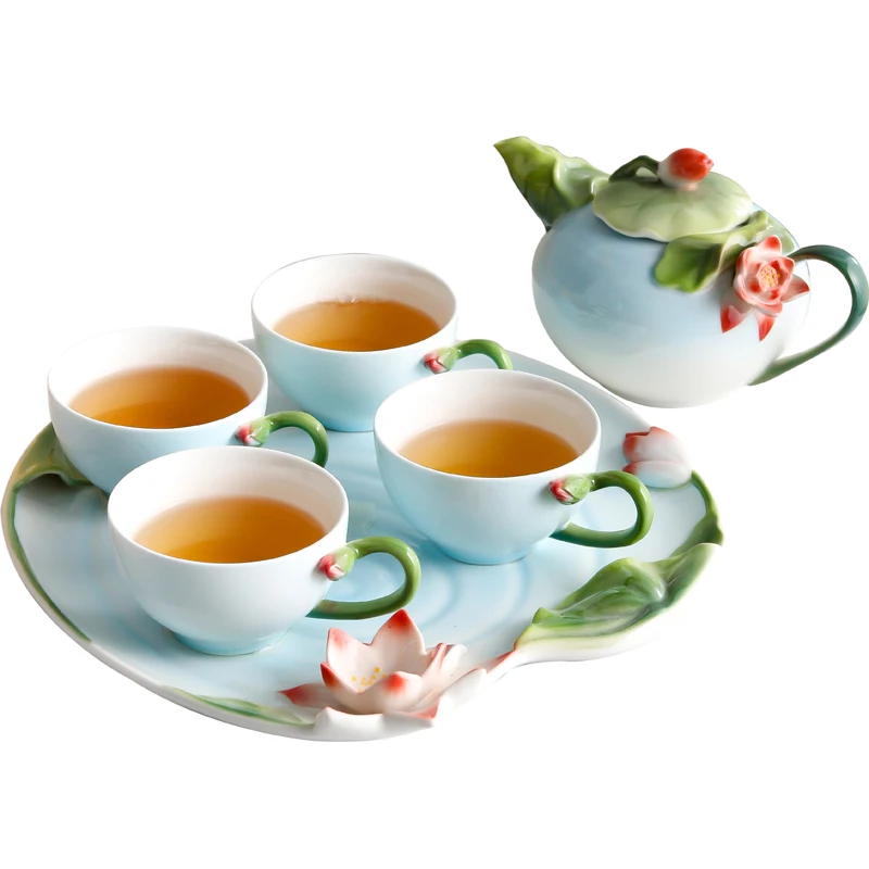 2019 Newest Porcelain tea cup suit afternoon Lotus tea set household tea pot enamel light luxury bone china coffee cup Gift
2019 Newest Porcelain tea cup suit afternoon Lotus tea set household tea pot enamel light luxury bone china coffee cup Gift