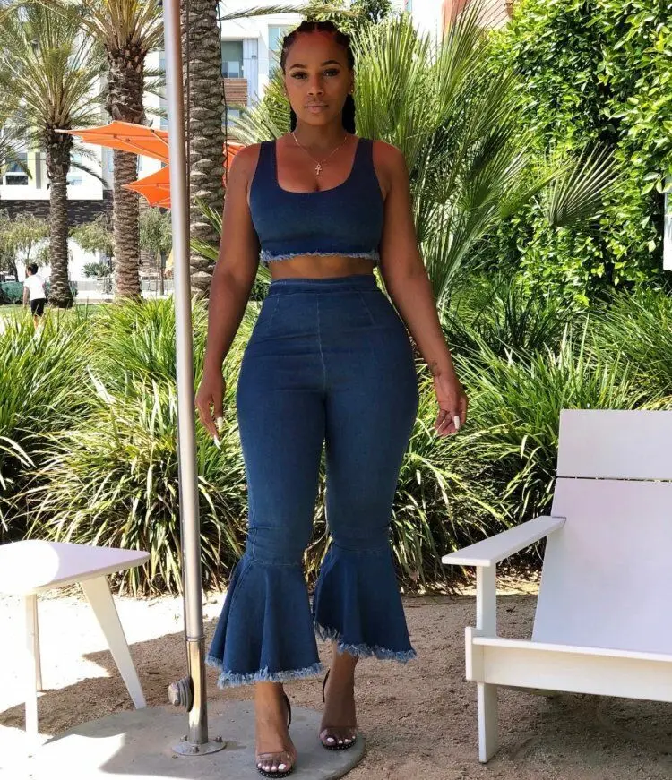 Adogirl Plus Size S -3XL Jeans Two Piece Set Zipper Closure Cropped Tank Top Flare Pants Foot Cut Trousers Women Denim Outfits
Adogirl Plus Size S -3XL Jeans Two Piece Set Zipper Closure Cropped Tank Top Flare Pants Foot Cut Trousers Women Denim Outfits
