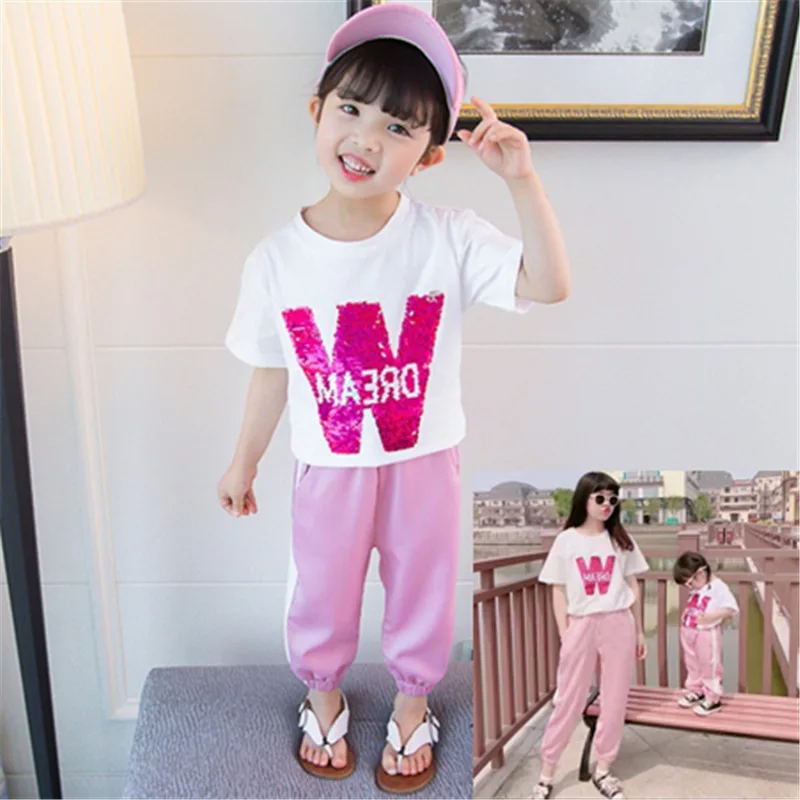 Parent And Child Childrenswear Mother & Daughter Set Lettered Short Sleeve T-shirt And Capri Pants Summer Wear New Style Childre
Parent And Child Childrenswear Mother & Daughter Set Lettered Short Sleeve T-shirt And Capri Pants Summer Wear New Style Childre