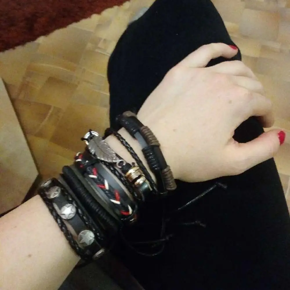 Vedawas Vintage Leaf Multilayer Leather Bracelet Women Fashion Braided Handmade Star Rope Wrap Bracelets & Bangles xg3346
Vedawas Vintage Leaf Multilayer Leather Bracelet Women Fashion Braided Handmade Star Rope Wrap Bracelets & Bangles xg3346