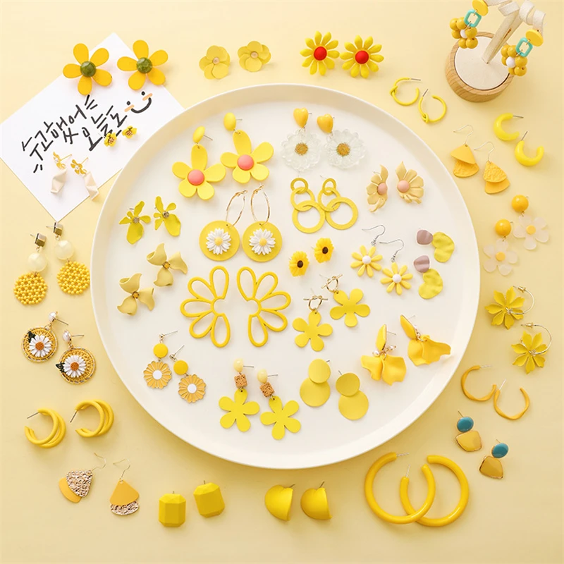 SOHOT Cute Yellow Series Summer Flowers Women Drop Earrings Candy Color Tiny Chic Holiday Beach Charming Jewelry Brincos Gift
SOHOT Cute Yellow Series Summer Flowers Women Drop Earrings Candy Color Tiny Chic Holiday Beach Charming Jewelry Brincos Gift