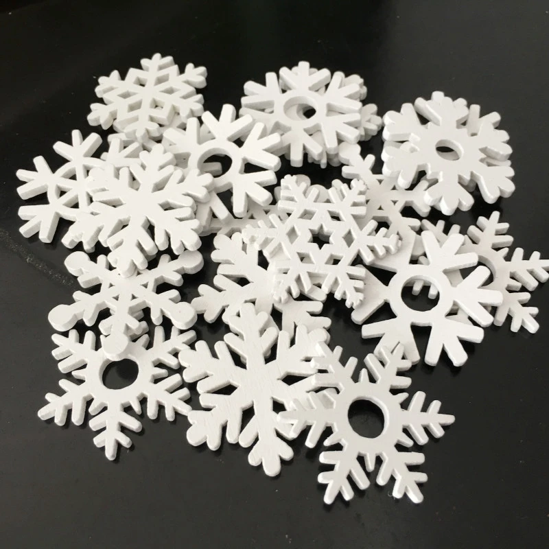 

50pcs 3.5CM Mix Shape Snowflake Wooden White Snowflakes Christmas Ornament Xmas Pendants New Year Christmas Decorations for Home