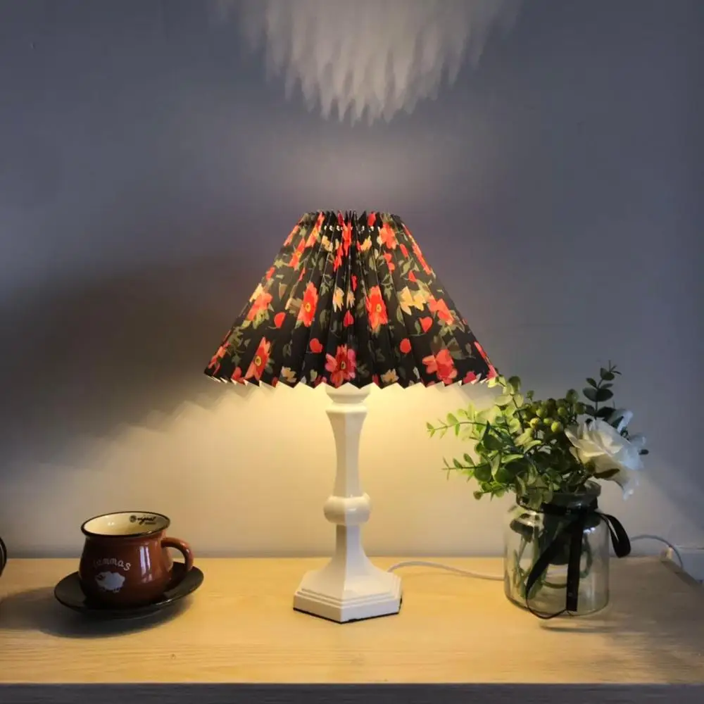 2020 Xianfan new hexagonal ceramic base Decor abajur lampshade series desktop decorative lamp
2020 Xianfan new hexagonal ceramic base Decor abajur lampshade series desktop decorative lamp