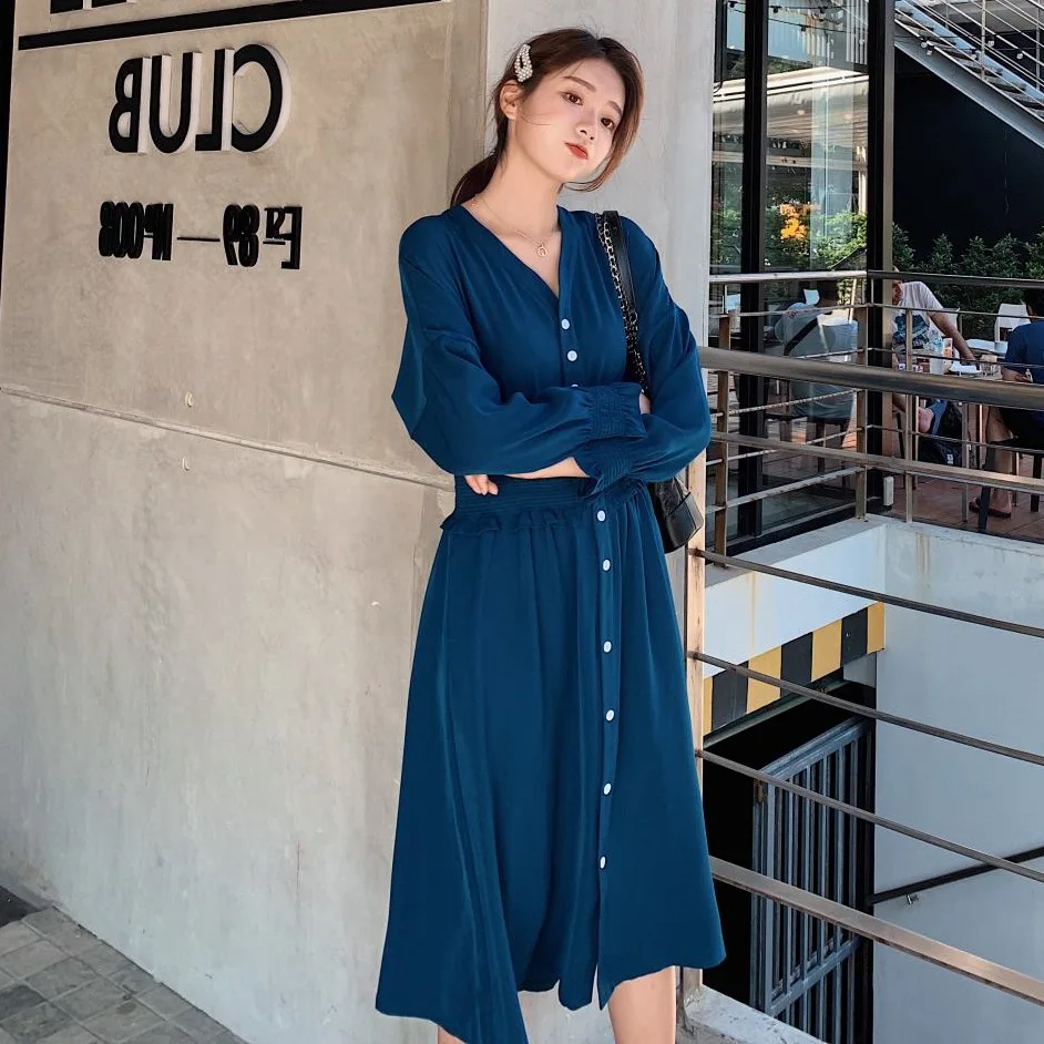 Photo Shoot INS Vintage Red Color Mid-length Slim Fit V-neck Single Breasted Pleated Waist Hugging Normcore Style Big Hemline Dr
Photo Shoot INS Vintage Red Color Mid-length Slim Fit V-neck Single Breasted Pleated Waist Hugging Normcore Style Big Hemline Dr