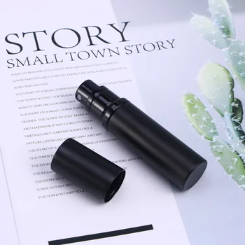 1pc Spray Bottles Sprinkling Refillable Reusable 5ML Makeup Spary Bottle for Perfume Toner
1pc Spray Bottles Sprinkling Refillable Reusable 5ML Makeup Spary Bottle for Perfume Toner