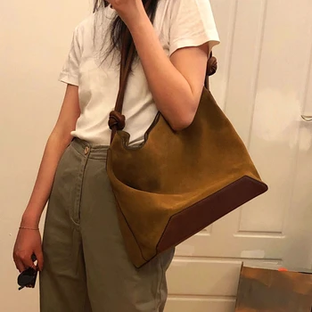 New 2020 retro single shoulder bag with shoulder strap knotted Instagram can used carry large cross-body women bag
New 2020 retro single shoulder bag with shoulder strap knotted Instagram can used carry large cross-body women bag