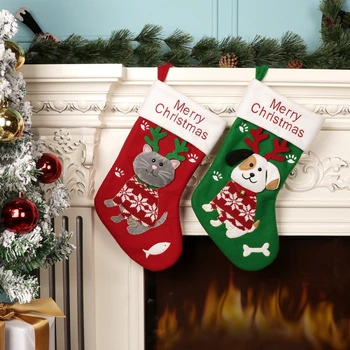 18'' Pet Christmas Stockings For Dogs & Cats Fireplace Hanging Red Green Plush Personalized Stockings For Christmas Decoration
18'' Pet Christmas Stockings For Dogs & Cats Fireplace Hanging Red Green Plush Personalized Stockings For Christmas Decoration