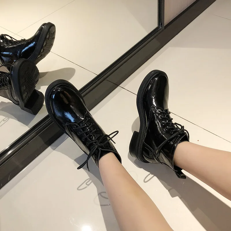Concise Design Women's Knight Boots Platform Exquisite Stretch Patchwork Ankle Boots Side Zip Non-Slip Thick Bottom Women Shoes
Concise Design Women's Knight Boots Platform Exquisite Stretch Patchwork Ankle Boots Side Zip Non-Slip Thick Bottom Women Shoes