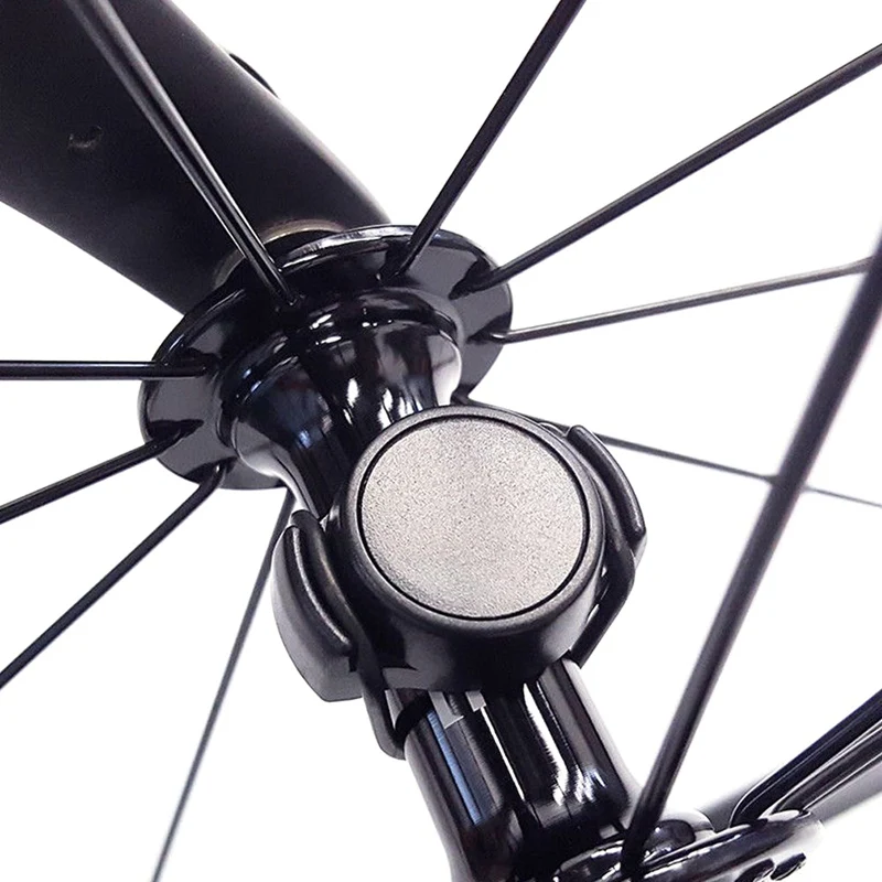 Bicycle speed sensor wireless BT / ANT non-magnetic waterproof road mountain bike computer speedometer sensor bicycle accessorie
Bicycle speed sensor wireless BT / ANT non-magnetic waterproof road mountain bike computer speedometer sensor bicycle accessorie
