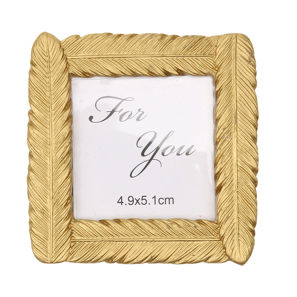 Vintage Picture Photo Frame Family Wedding Photo Frame, in Golden Metal Feather Design
Vintage Picture Photo Frame Family Wedding Photo Frame, in Golden Metal Feather Design
