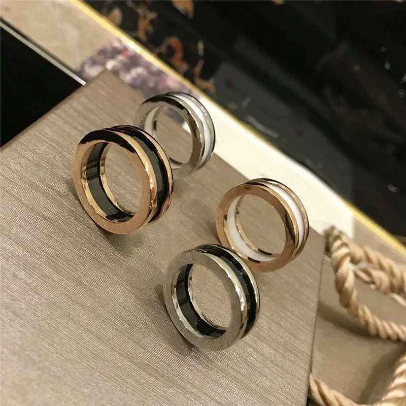 2020 classic Bulgaria original fashion spring enamel ring, engraved with a clear logo, a proposal ring for men and women
2020 classic Bulgaria original fashion spring enamel ring, engraved with a clear logo, a proposal ring for men and women