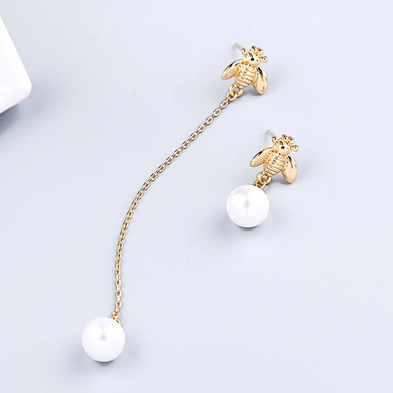 Simple Design Drop Earring For Women Wholesale Asymmetry Acrylic Pearl Bee Earring Charming Date Gift Jewelry Accessory
Simple Design Drop Earring For Women Wholesale Asymmetry Acrylic Pearl Bee Earring Charming Date Gift Jewelry Accessory