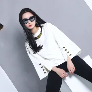 LANMREM 2020 Spring Spring Fashion Women Pullover Flare Sleeve Round Neck Shirt Female velvet fabric Tops With Choker AK213
LANMREM 2020 Spring Spring Fashion Women Pullover Flare Sleeve Round Neck Shirt Female velvet fabric Tops With Choker AK213