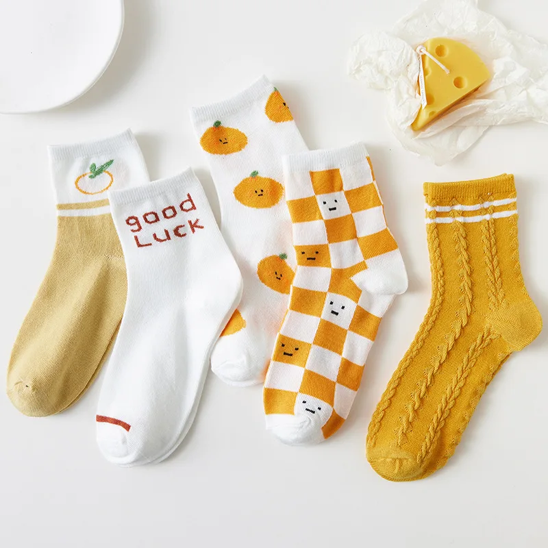 

5 Pairs Women Fruit Pattern Socks Set Casual Korean Fashion Japanese Style Strawberry Banana Peach Avocado Print Cute Kawaii Sox