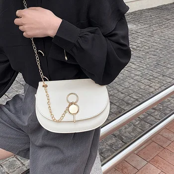 Small Solid Female Crossboby Bag New Chains Women Messenger Bags Fashion Retro Lock Designer Wild Small Leather Shoulder Bags
Small Solid Female Crossboby Bag New Chains Women Messenger Bags Fashion Retro Lock Designer Wild Small Leather Shoulder Bags