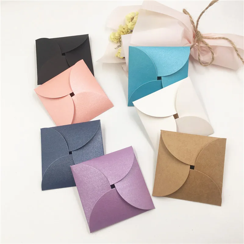 New 10Pcs/Lot Kraft Square Shape Lovely Packaging Bags Easy Carries Gift Paper Boxes For Jewelry/Letters/Nail 6.5x6.5cm
New 10Pcs/Lot Kraft Square Shape Lovely Packaging Bags Easy Carries Gift Paper Boxes For Jewelry/Letters/Nail 6.5x6.5cm