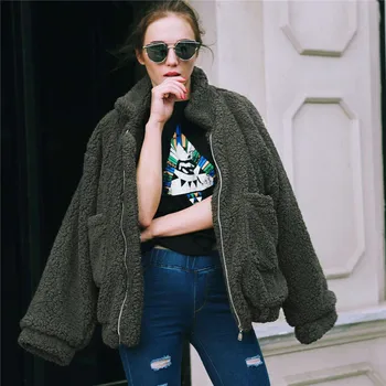 Fashion Women Warm Faux Fur Coat Autumn Winter Zipper Fur Jacket Turn-down Collar Pocket Casual Outerwear Overcoat
Fashion Women Warm Faux Fur Coat Autumn Winter Zipper Fur Jacket Turn-down Collar Pocket Casual Outerwear Overcoat
