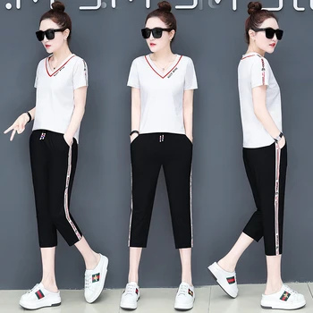 Leisure sports suits female new han edition 7 minutes of pants running loose short-sleeved summer clothing two-piece outfit
Leisure sports suits female new han edition 7 minutes of pants running loose short-sleeved summer clothing two-piece outfit