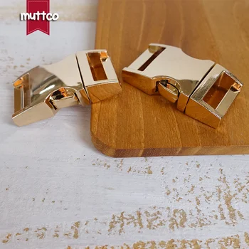 10pcs/lot Curved Side quick Release Buckles for 15mm pet collar Security lock DIY accessories top quality Zinc Alloy QZ-15G
10pcs/lot Curved Side quick Release Buckles for 15mm pet collar Security lock DIY accessories top quality Zinc Alloy QZ-15G