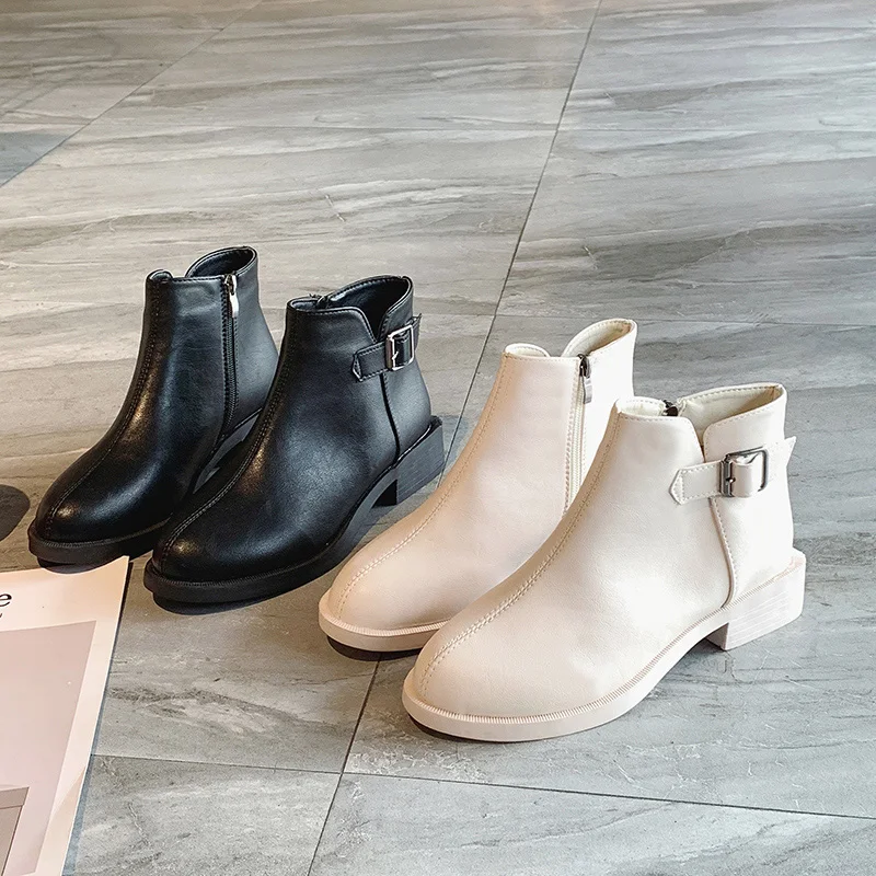 Women's Rubber Boots Low Heels booties Bootee Woman 2019 Luxury Designer Winter Shoes Round Toe Lace Up Booties Ladies Rain
Women's Rubber Boots Low Heels booties Bootee Woman 2019 Luxury Designer Winter Shoes Round Toe Lace Up Booties Ladies Rain