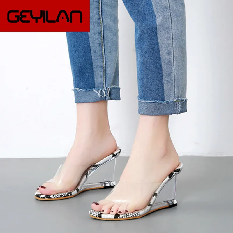 2020 PVC 9cm Leopard Platform Wedge Sandals Slippers Woman Sexy Summer Sandals Women Clear Transparent Ultra High Heels Shoe
2020 PVC 9cm Leopard Platform Wedge Sandals Slippers Woman Sexy Summer Sandals Women Clear Transparent Ultra High Heels Shoe