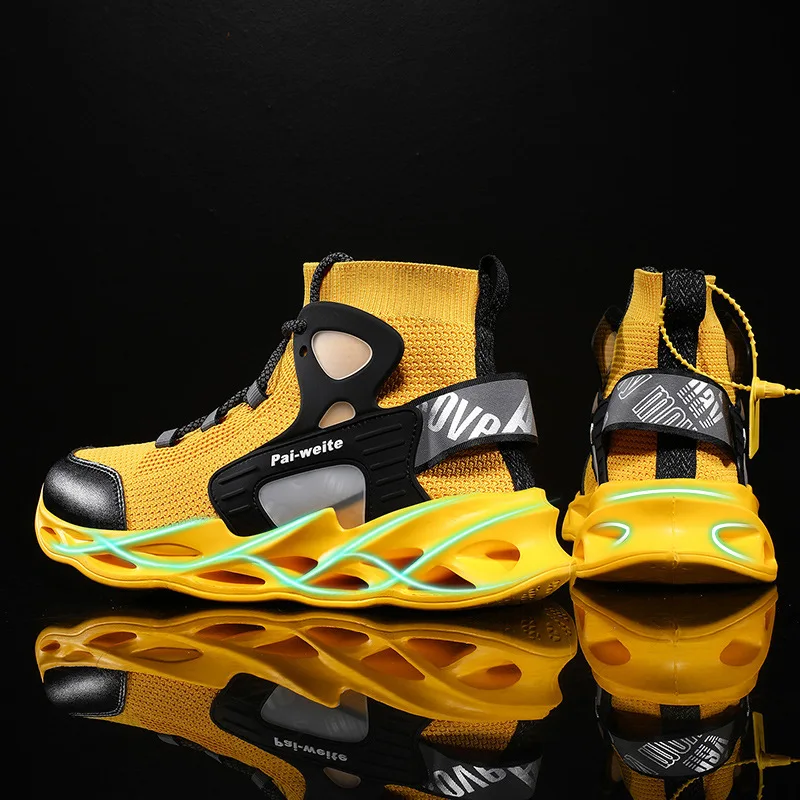 Новый стиль, спортивная обувь для мужчин кроссовки с толстой подошвой, для занятий спортом на открытом воздухе, спортивные носки для бега, обувь для баскетбола с высоким берцем
Новый стиль, спортивная обувь для мужчин кроссовки с толстой подошвой, для занятий спортом на открытом воздухе, спортивные носки для бега, обувь для баскетбола с высоким берцем