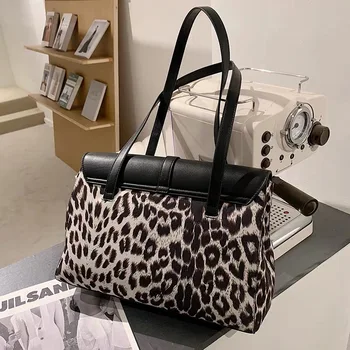 Zebra Pattern Handbag Women 2020 New Arrival Shopping Bag Airmpit Bag Large Capacity Single Shoulder Bag Soft PU Leather
Zebra Pattern Handbag Women 2020 New Arrival Shopping Bag Airmpit Bag Large Capacity Single Shoulder Bag Soft PU Leather