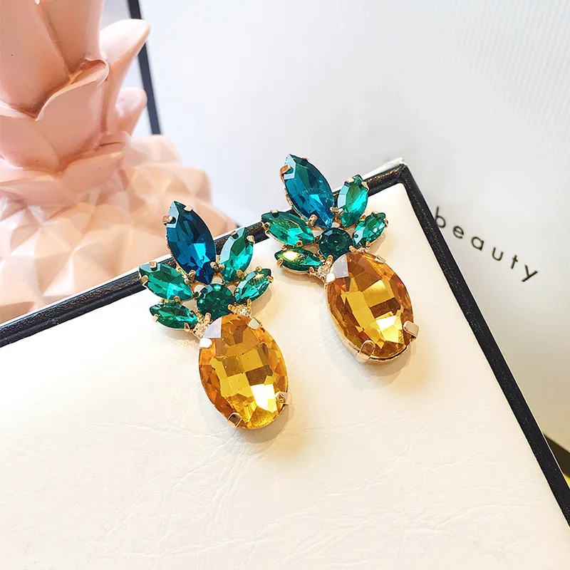 Lagemisay Simple Pineapple Crystal Earrings For Women 2020 Rhinestone Fruit Personality Geometric European and American Jewelry
Lagemisay Simple Pineapple Crystal Earrings For Women 2020 Rhinestone Fruit Personality Geometric European and American Jewelry