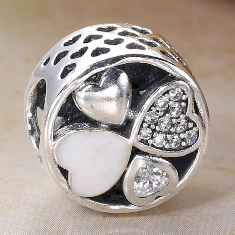 New 925 Sterling Silver Charm Openwork Hearts Of Love With Crystal Bead Fit Original Bracelet Necklace DIY Jewelry
New 925 Sterling Silver Charm Openwork Hearts Of Love With Crystal Bead Fit Original Bracelet Necklace DIY Jewelry