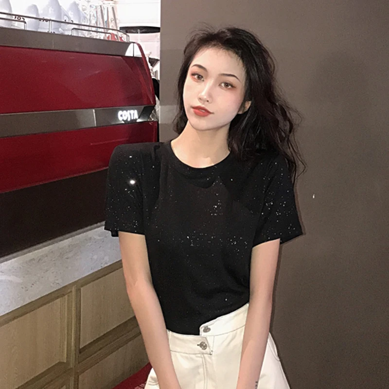 Short-sleeved women show their umbilical cord with solid colors and sparkli basic round collar T-shirt jackets
Short-sleeved women show their umbilical cord with solid colors and sparkli basic round collar T-shirt jackets