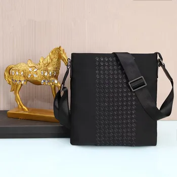 Kaisiludi braid men's bag Oxford cloth single-shoulder bag men's oblique bag waterproof nylon canvas bag 
Kaisiludi braid men's bag Oxford cloth single-shoulder bag men's oblique bag waterproof nylon canvas bag