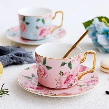 Creative European Ceramic Coffee Cup Set Gold Rim Light Luxury Flower Turkish Coffee Cups Simple Tazas De Cafe Drinkware BE50CP 
Creative European Ceramic Coffee Cup Set Gold Rim Light Luxury Flower Turkish Coffee Cups Simple Tazas De Cafe Drinkware BE50CP