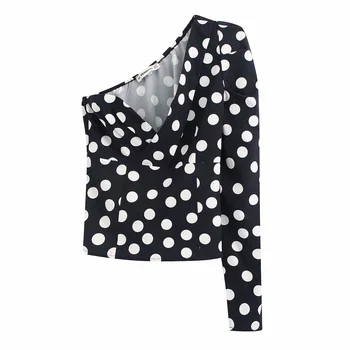 Stradi women's new fall 2019 single sided off shoulder wave point asymmetric shirt design sense top 06213160001
Stradi women's new fall 2019 single sided off shoulder wave point asymmetric shirt design sense top 06213160001