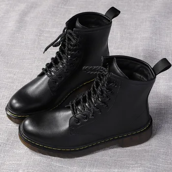 Manufacturers selling 2020 spring high wear-resisting heighten man Martin boots new black leather for men's casual shoes
Manufacturers selling 2020 spring high wear-resisting heighten man Martin boots new black leather for men's casual shoes