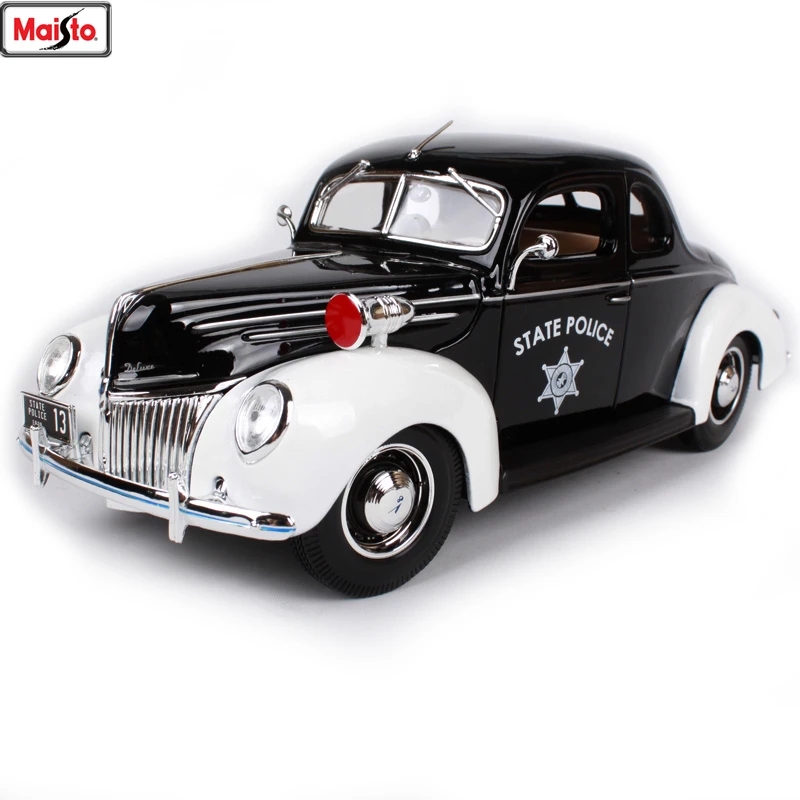 Maisto 1:18 1939 Ford Police Car authorized simulation alloy car model crafts decoration collection toy tools
Maisto 1:18 1939 Ford Police Car authorized simulation alloy car model crafts decoration collection toy tools