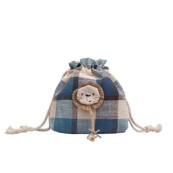 2019 new small bag rural style wild messenger bag girl one-shoulder foreign gas bucket tide female bag
2019 new small bag rural style wild messenger bag girl one-shoulder foreign gas bucket tide female bag