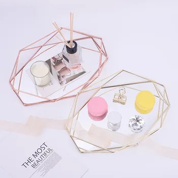Nordic New Hexagonal Metal Storage Tray Transparent Cosmetics Jewelry Display Storage Tray Storage Box Desktop Decoration
Nordic New Hexagonal Metal Storage Tray Transparent Cosmetics Jewelry Display Storage Tray Storage Box Desktop Decoration