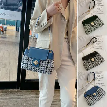 Ladies Messenger Chain Strap Shoulder Crossbody Bag Designer Inspired Handbag
Ladies Messenger Chain Strap Shoulder Crossbody Bag Designer Inspired Handbag