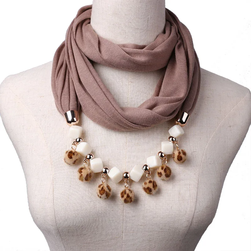 Leopard print pom-pom pendant small hairball Necklace scarf female fashion necklace in spring autumn winter pendant scarf
Leopard print pom-pom pendant small hairball Necklace scarf female fashion necklace in spring autumn winter pendant scarf
