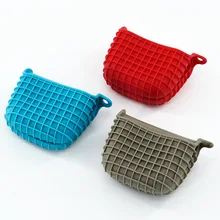1PC Silicone Gloves Food Grade Anti Scalding Gloves Thickened Kitchen BBQ Tray Pot Dish Bowl Holder Oven Antiskid Hand Clip 
1PC Silicone Gloves Food Grade Anti Scalding Gloves Thickened Kitchen BBQ Tray Pot Dish Bowl Holder Oven Antiskid Hand Clip