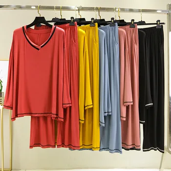 Women's 2-Piece Pajamas 2020 New Color Contrast V-Neck Long Sleeve T-shirt Loose Large Elastic Waist Pocket Capris 2-Piece Set
Women's 2-Piece Pajamas 2020 New Color Contrast V-Neck Long Sleeve T-shirt Loose Large Elastic Waist Pocket Capris 2-Piece Set
