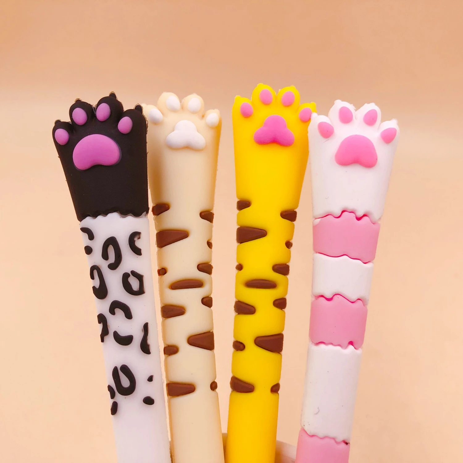 Ellen Brook 1 PCS Cute Kawaii Cat Paw Soft Slicone Claw Gel Pen Pen School Office Supply Student Stationery 0.5mm Black Ink 
Ellen Brook 1 PCS Cute Kawaii Cat Paw Soft Slicone Claw Gel Pen Pen School Office Supply Student Stationery 0.5mm Black Ink