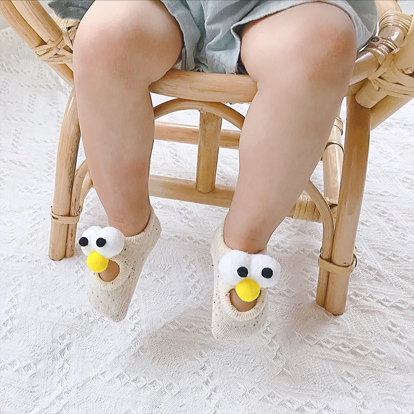 Bo Spring And Summer New Style Cartoon Cute with Big Eye Children Floor Socks Breathable Comfortable Bottom Dispensing Anti-slip
Bo Spring And Summer New Style Cartoon Cute with Big Eye Children Floor Socks Breathable Comfortable Bottom Dispensing Anti-slip