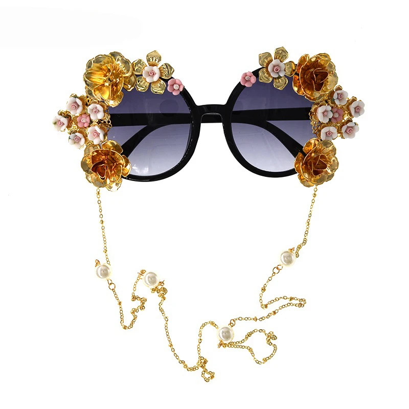 Fashion Luxury Baroque Sunglasses Women Metal Flower Vintage Chains Eyewear Brand Design Sun Glasses Outdoors Casual Accessory
Fashion Luxury Baroque Sunglasses Women Metal Flower Vintage Chains Eyewear Brand Design Sun Glasses Outdoors Casual Accessory