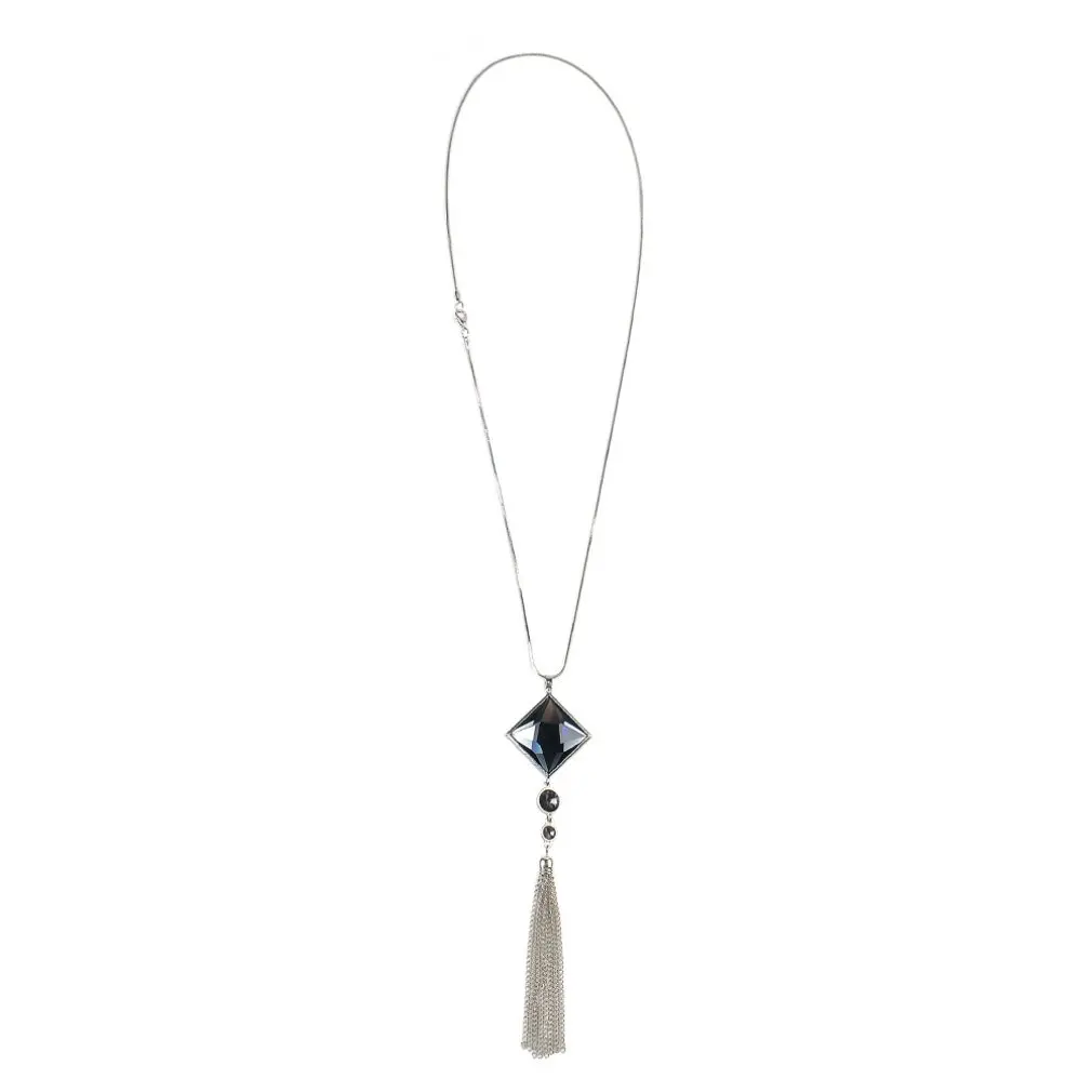 Elegant And Stylish Silver Square Pendant Necklace Fringed Long Sweater Chain Female Pendant Accessories 
Elegant And Stylish Silver Square Pendant Necklace Fringed Long Sweater Chain Female Pendant Accessories
