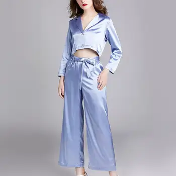 Women Spring Autumn Long sleeve Pajamas Bathrobes Simulation Silk Pajamas Female Home Seamless Sleepwear Nightwear Set Clothes 
Women Spring Autumn Long sleeve Pajamas Bathrobes Simulation Silk Pajamas Female Home Seamless Sleepwear Nightwear Set Clothes