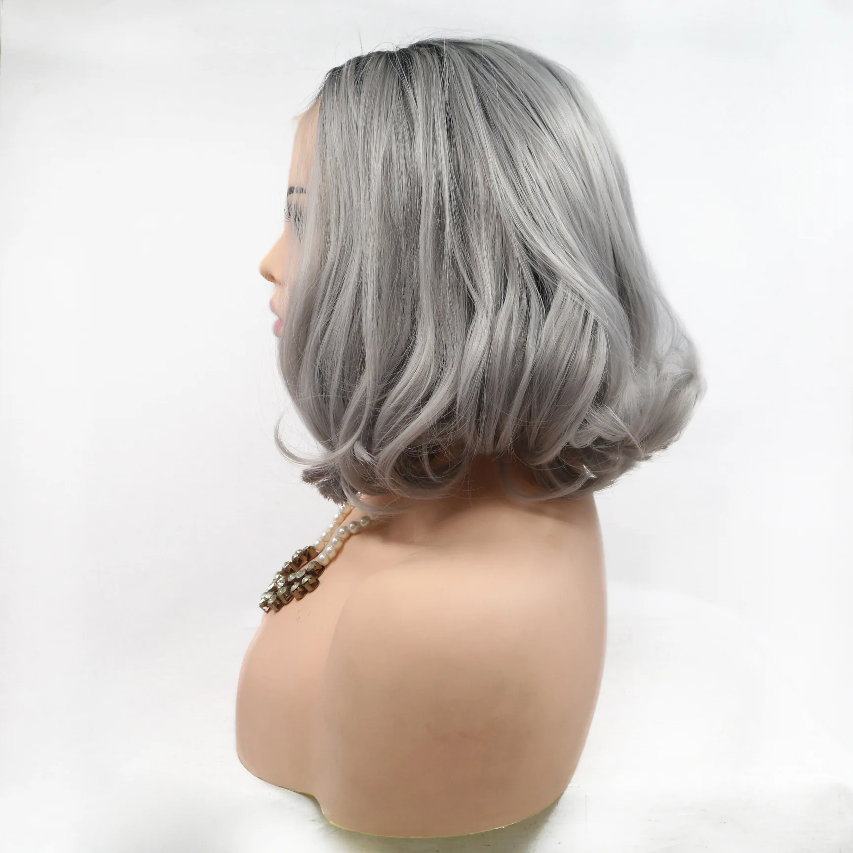 Vaya Cosa Sistema De Reemplazo De Pelo Corto Gris Plateado Tupe Para Mujeres Rizado Resistente Al Calor Toda La Red Transpirable Atada A Mano Con Clips