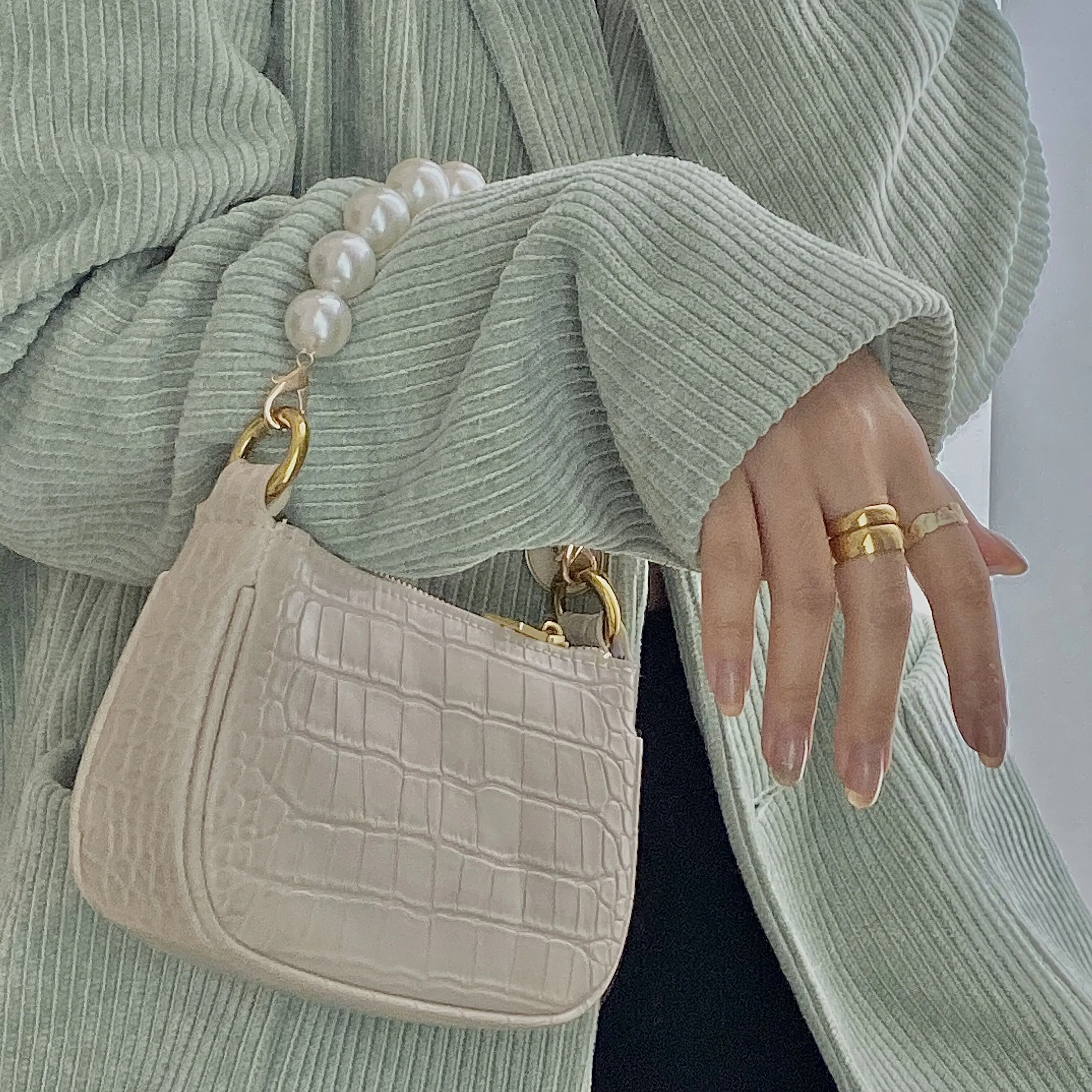 Retro Pearl Bags For Women High Quality Pu Leather Women Handbag Designer Crocodile Pattern Chain Crossbody Bags Evening Clutch
Retro Pearl Bags For Women High Quality Pu Leather Women Handbag Designer Crocodile Pattern Chain Crossbody Bags Evening Clutch